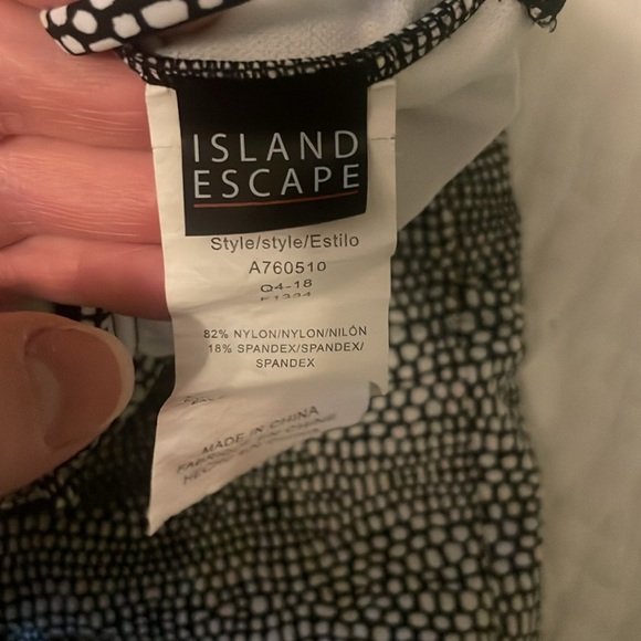 Tankini size 12 - Picture 3 of 4